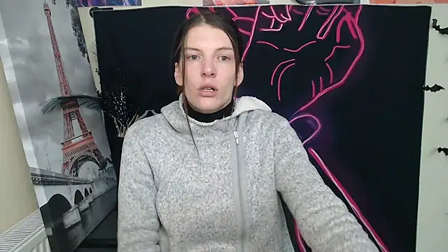 Snapshot of VanessaRey_ chatting on 03-18-25, 07:41 VanessaRey online show from 03-18-25, 07:41