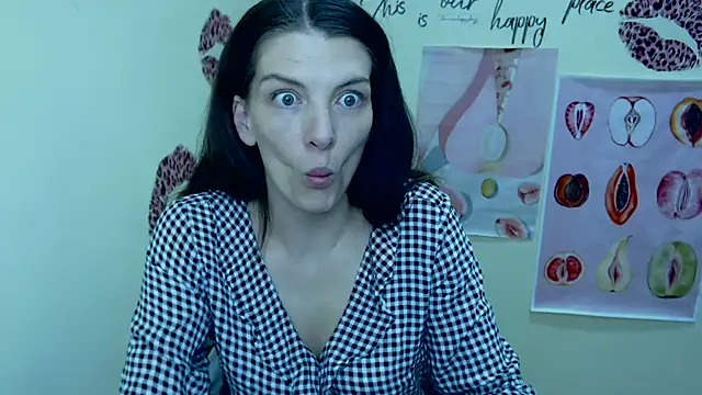 Snapshot of VanessaRey_ chatting on 03-21-25, 10:50 VanessaRey online show from 03-21-25, 10:50