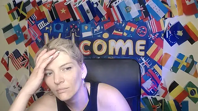 Snapshot of VanessaRey_ chatting on 06-09-26, 06:25 VanessaRey online show from 06-09-26, 06:25