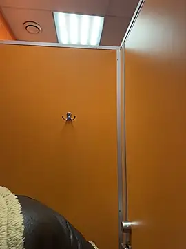 MilaBee online show from 04-19-26, 11:31