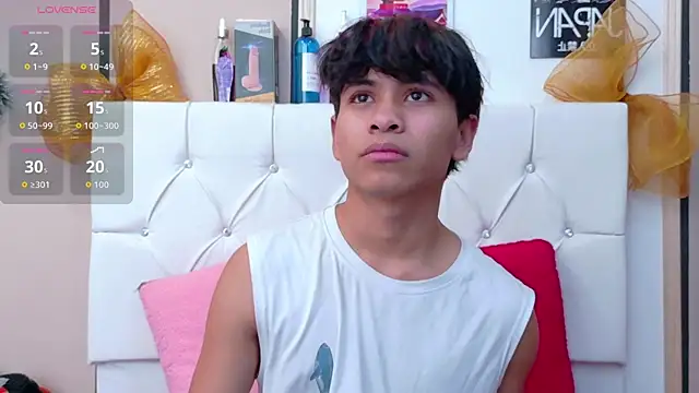 Ethan Westt online show from 12-17-25, 08:26