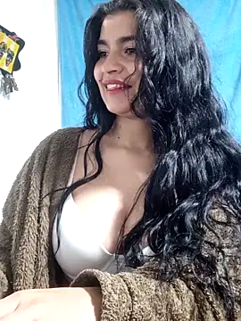 Snapshot of AlanaHotxx chatting on 09-16-25, 07:42 AlanaHotxx online show from 09-16-25, 07:42