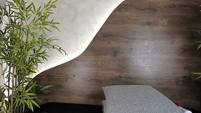 Snapshot of mia_lacy_ chatting on 11-28-25, 08:00 mia lacy online show from 11-28-25, 08:00