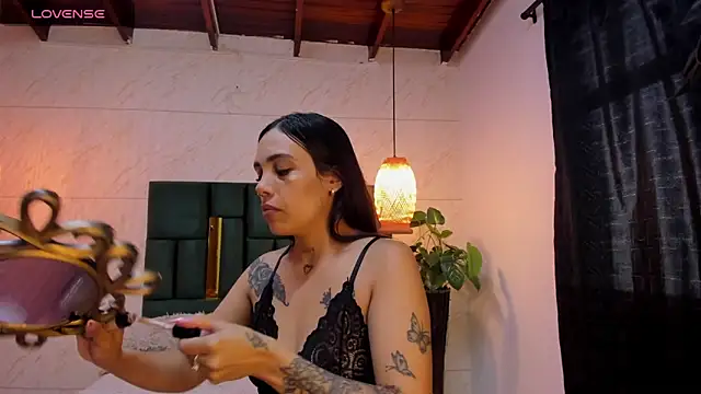 Danna williamss online show from 10-10-25, 12:48