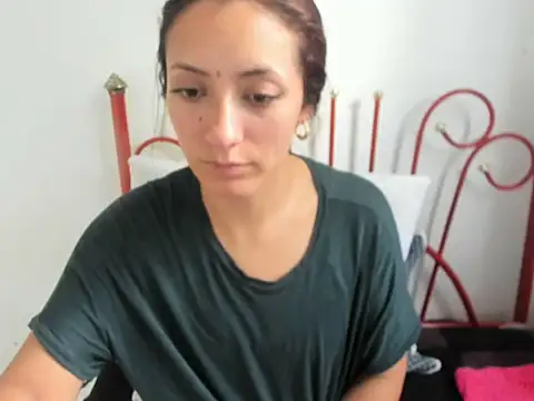 DulceXmile online show from 11-18-25, 09:41