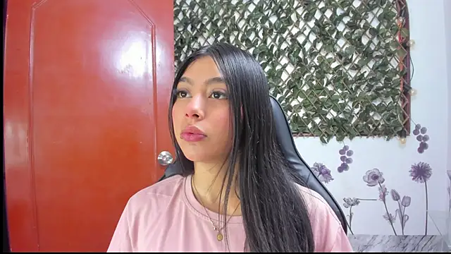 Sarahbrowm  online show from 09-27-25, 05:51