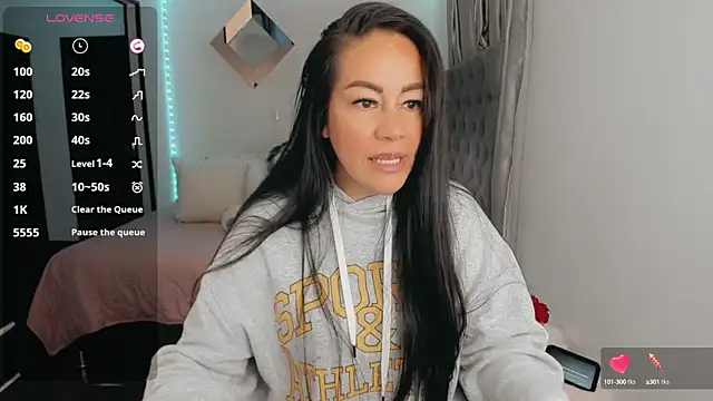 j lovee online show from 03-23-25, 08:04