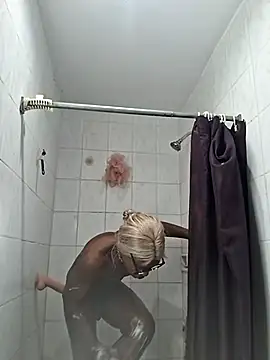 ItsBarbieBitcxxxx69 online show from 11-20-25, 08:14