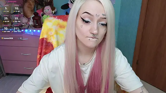 Manuela unicorn online show from 11-25-25, 04:12