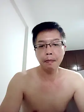 Snapshot of akumasian chatting on 05-20-26, 11:44 akumasian online show from 05-20-26, 11:44