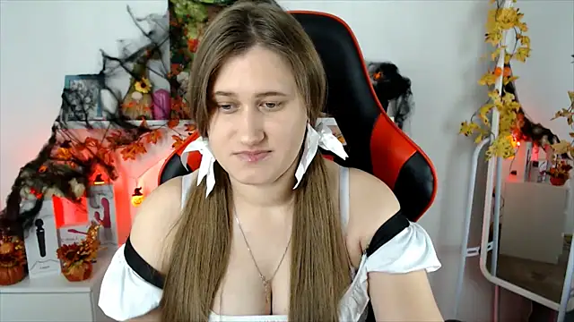 Snapshot of Lucky_Lana chatting on 10-23-25, 02:55 Lucky Lana online show from 10-23-25, 02:55