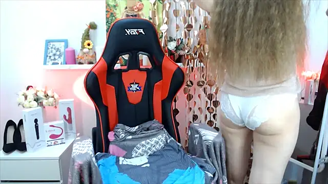 Lucky Lana online show from 02-13-26, 03:13