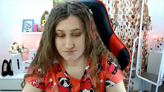 Lucky Lana online show from 02-14-26, 03:58