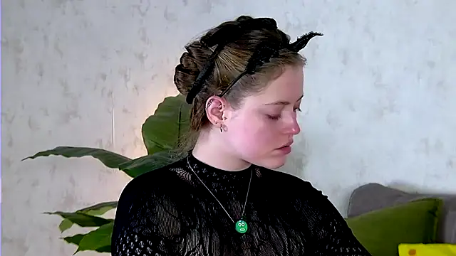 AshleyD  online show from 11-22-25, 07:02