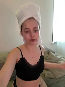 AshleyD  online show from 07-26-26, 03:52