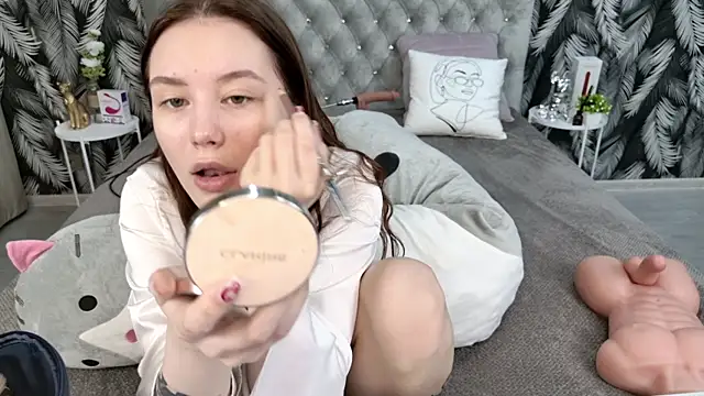 CarolineTenders online show from 01-15-26, 01:21