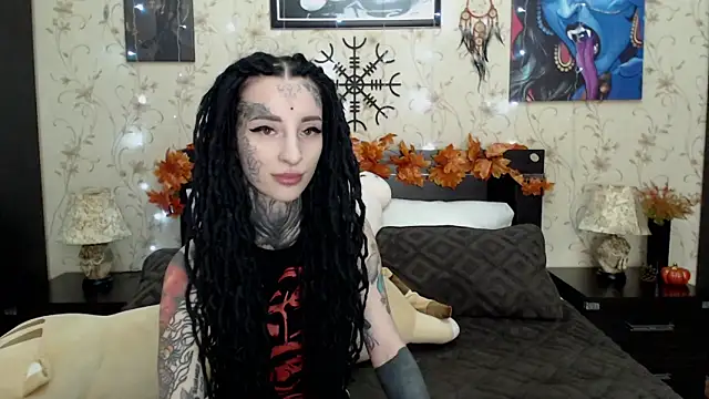 Snapshot of Velvetbat chatting on 10-24-25, 06:54 Velvetbat online show from 10-24-25, 06:54