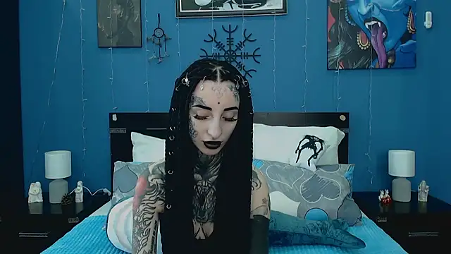 Velvetbat online show from 04-13-26, 07:03