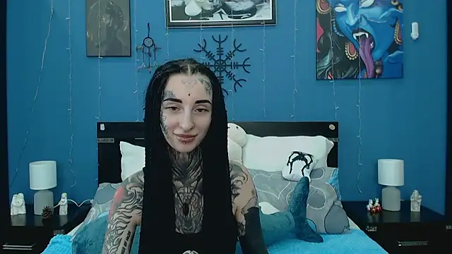 Snapshot of Velvetbat chatting on 05-16-26, 11:09 Velvetbat online show from 05-16-26, 11:09