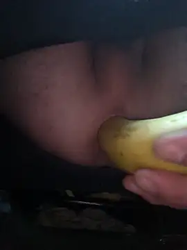 Snapshot of evi42 chatting on 12-21-25, 01:51 evi42 online show from 12-21-25, 01:51