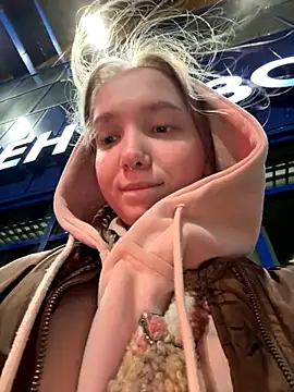 bambi lu online show from 10-16-25, 04:41