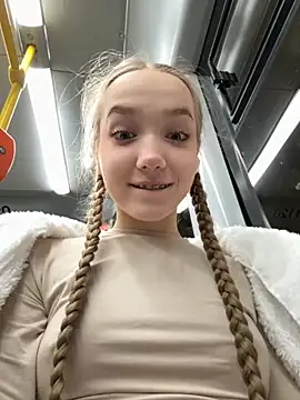 bambi lu online show from 10-31-25, 04:30