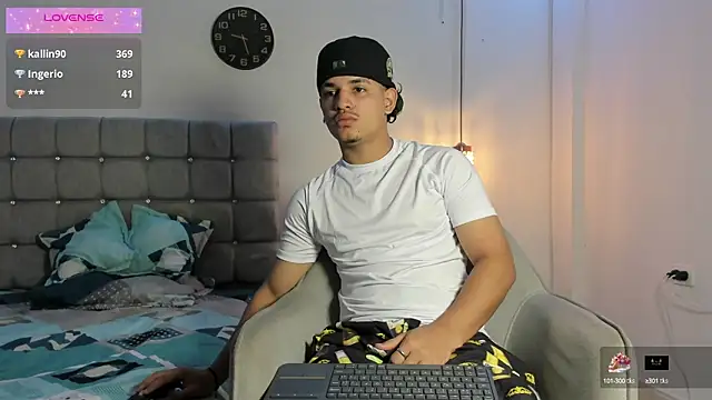 samxx muscle online show from 09-18-25, 01:46