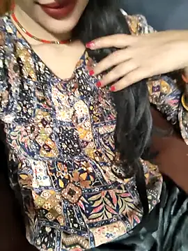 Eshwari Chopra online show from 10-22-25, 03:07