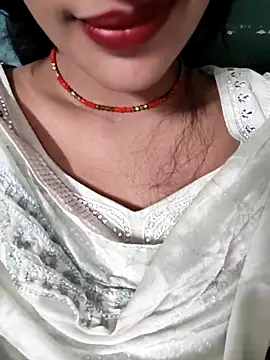 Eshwari Chopra online show from 11-16-25, 05:18