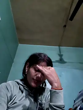 Eshwari Chopra online show from 12-23-25, 12:41