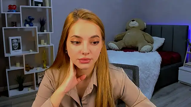 MelanieAlves online show from 11-21-25, 01:21