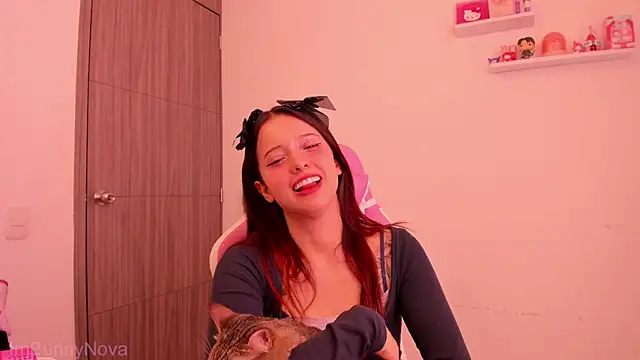 ImBunnyNova online show from 06-21-26, 05:48