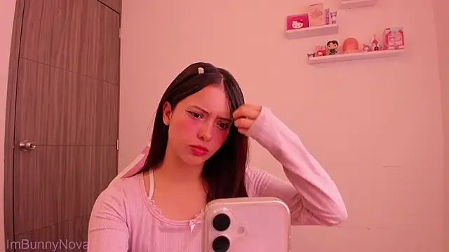 ImBunnyNova online show from 06-25-26, 02:43