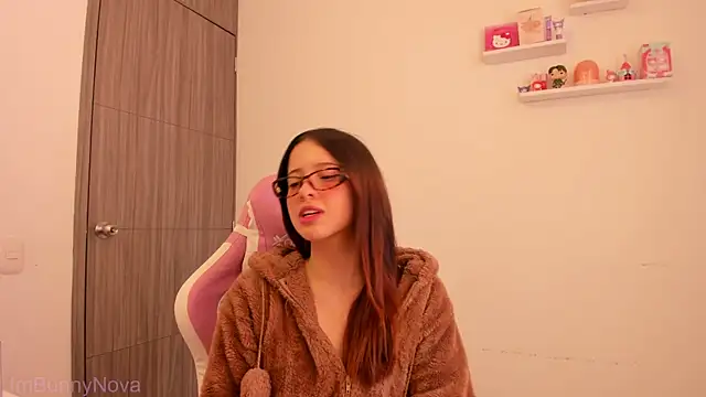 ImBunnyNova online show from 07-08-26, 03:27