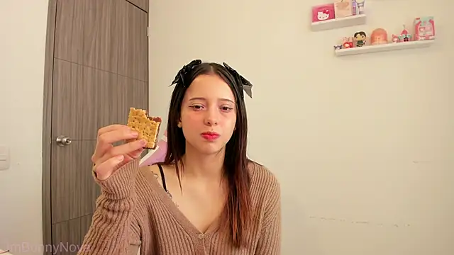 ImBunnyNova online show from 07-09-26, 02:21