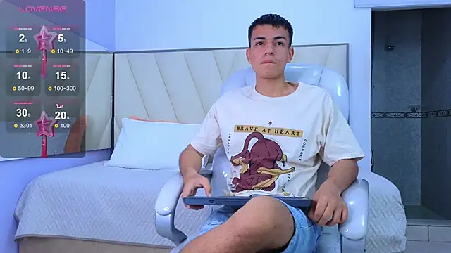 Hotboy21  online show from 09-23-25, 03:31