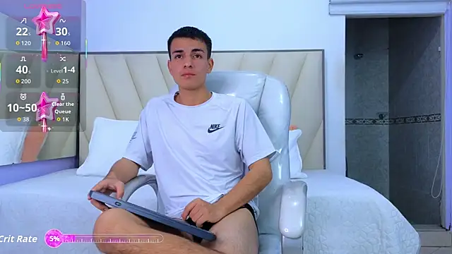 Hotboy21  online show from 09-28-25, 03:45