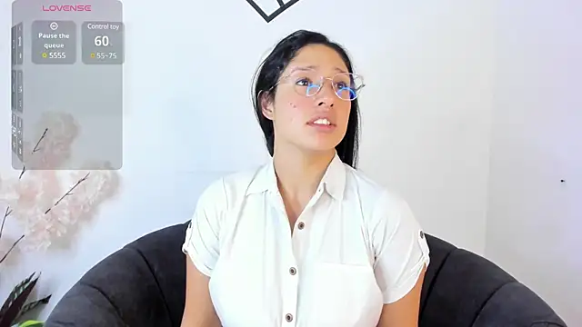 Elaine87  online show from 03-20-25, 11:45