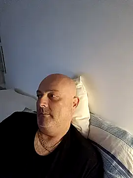 Alexis Bull online show from 12-02-25, 11:45