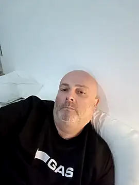 Alexis Bull online show from 03-01-26, 02:30