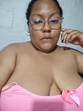 Snapshot of sheila_ro chatting on 06-26-26, 05:12 sheila ro online show from 06-26-26, 05:12
