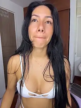 ArianaReynoldss online show from 03-26-26, 10:21