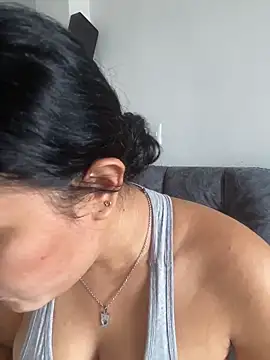 Snapshot of carlafox05 chatting on 05-19-26, 02:34 carlafox05 online show from 05-19-26, 02:34