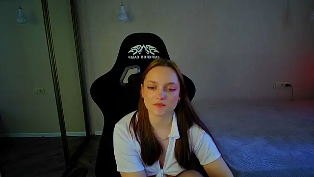 VanessaWilsons online show from 03-21-25, 11:01