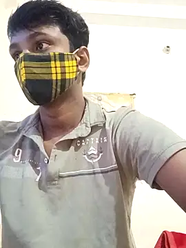 Snapshot of _fucker_18 chatting on 11-08-25, 11:10 fucker 18 online show from 11-08-25, 11:10