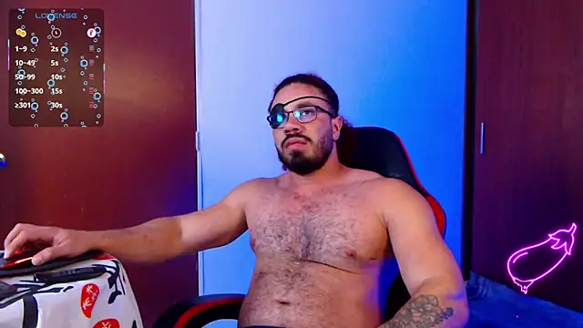 Snapshot of pirata_fitness chatting on 06-05-26, 02:23 pirata fitness online show from 06-05-26, 02:23