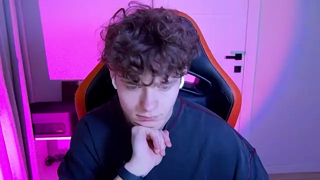 DanyDavis online show from 01-15-26, 04:22