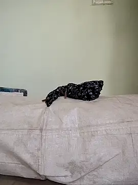 Desi Bhabi 01 online show from 11-06-25, 09:21