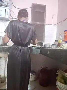 Desi Bhabi 01 online show from 02-21-26, 06:36