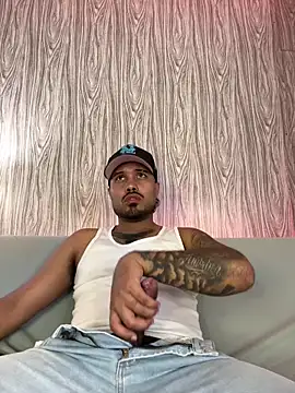 PapiStan online show from 12-21-25, 01:18